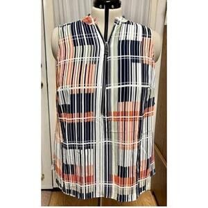 NWT Alfani size 18w. New with tags zipper top.